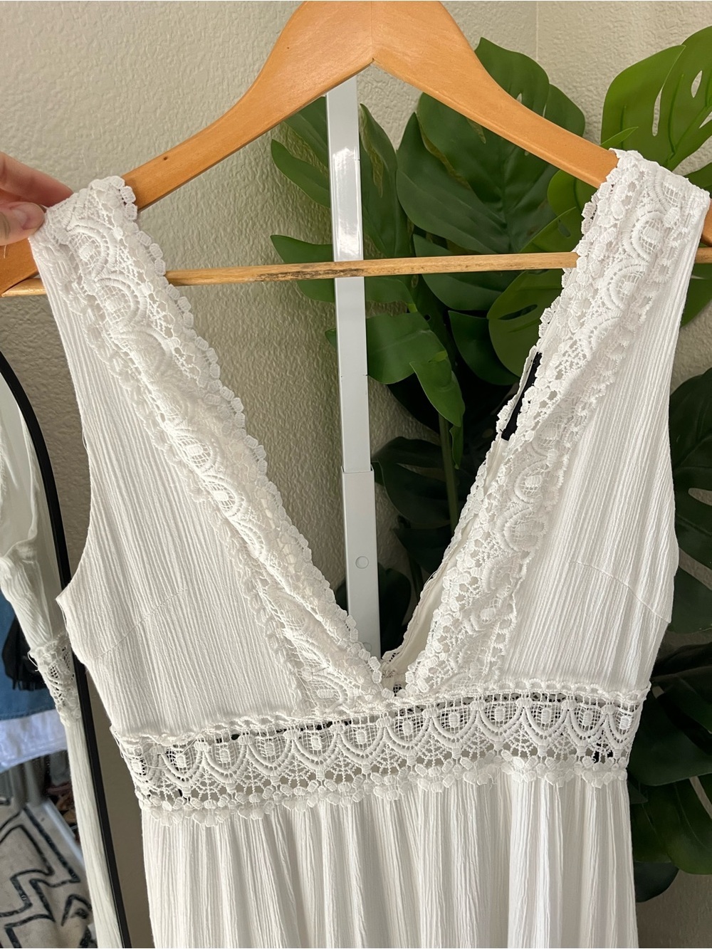 Forever 21 White Lace Boho Maxi Dress Size Large |Sleeveless Tiered Empire Waist - Picture 5 of 14